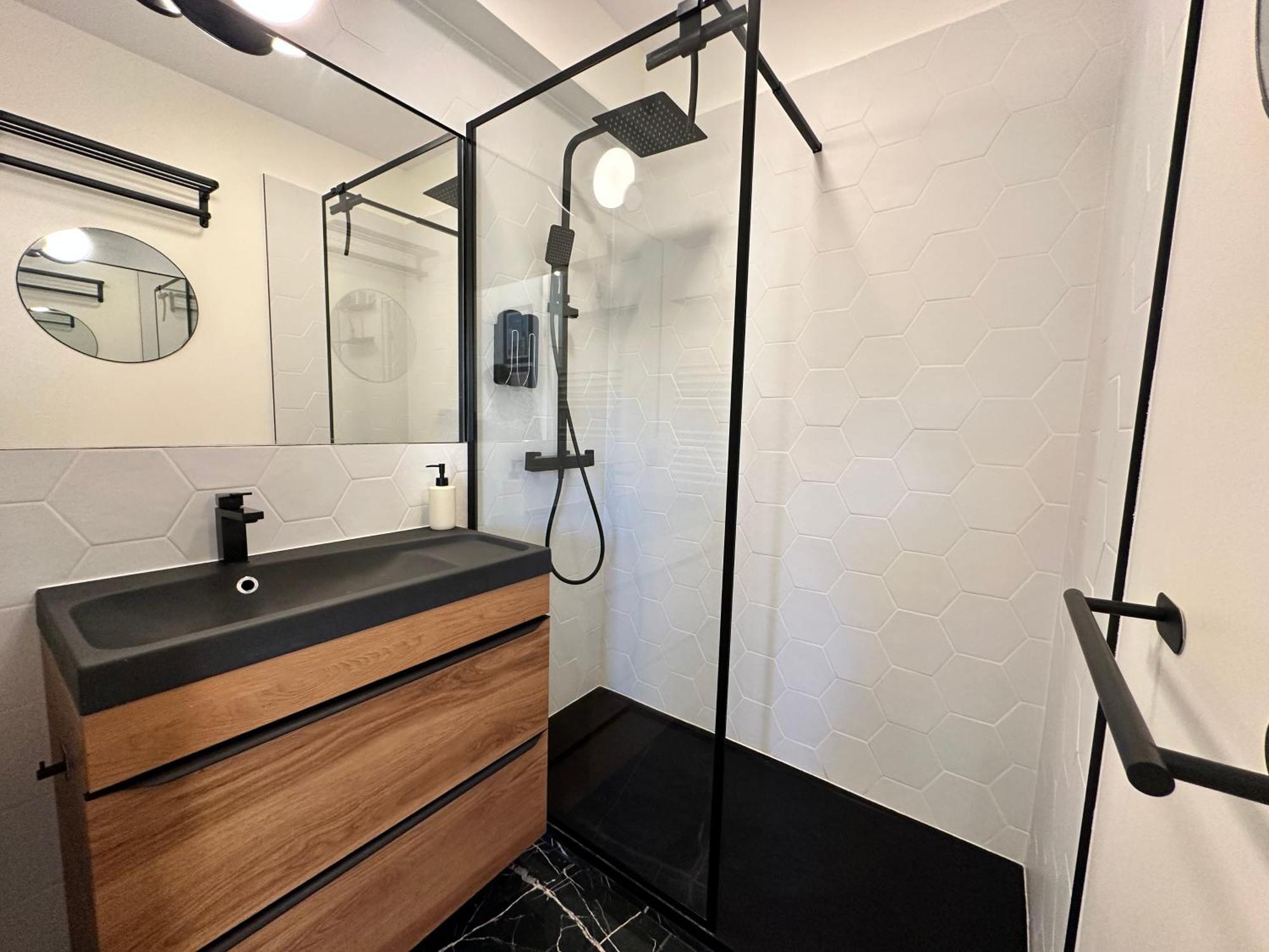 Elegant Appartement 2Pieces Piscinevue Mer Parking Vallauris Buitenkant foto