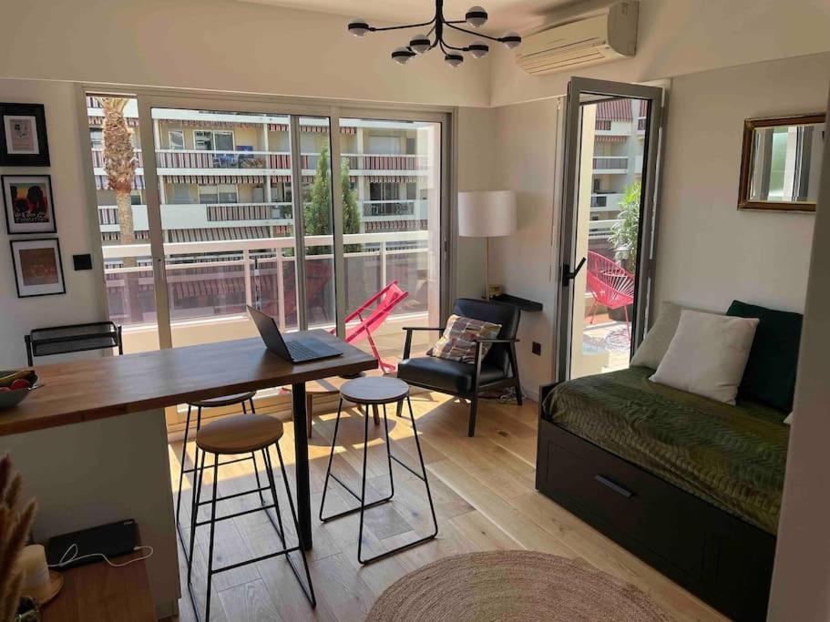 Elegant Appartement 2Pieces Piscinevue Mer Parking Vallauris Buitenkant foto