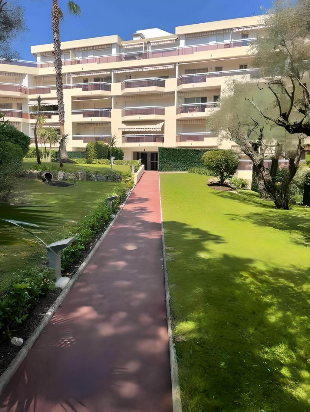 Elegant Appartement 2Pieces Piscinevue Mer Parking Vallauris Buitenkant foto